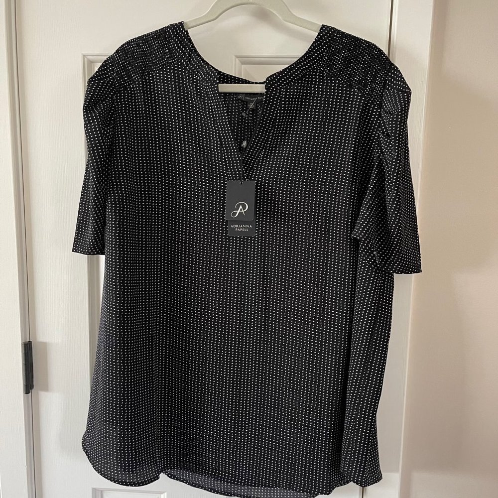 NWT Adrianna Papell Black Smocked Shoulder Dot Print Blouse Size 3X